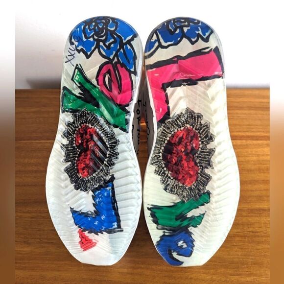 Camuzares Love Whimsical Athleisure Playful Statement Graphic Sneakers 11 EUC - Picture 9 of 12